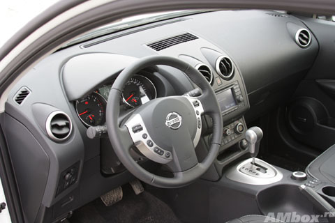 Nissan Qashqai 2.0_6.JPG